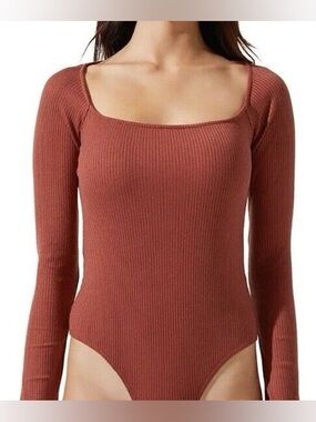 ASTR the label Ribbed Square Neck Long Sleeve Bodysuit - Rust
